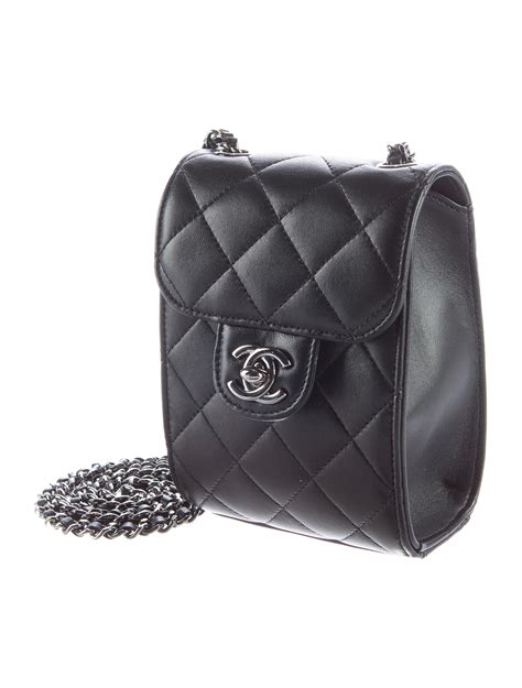 cross body chanel bag